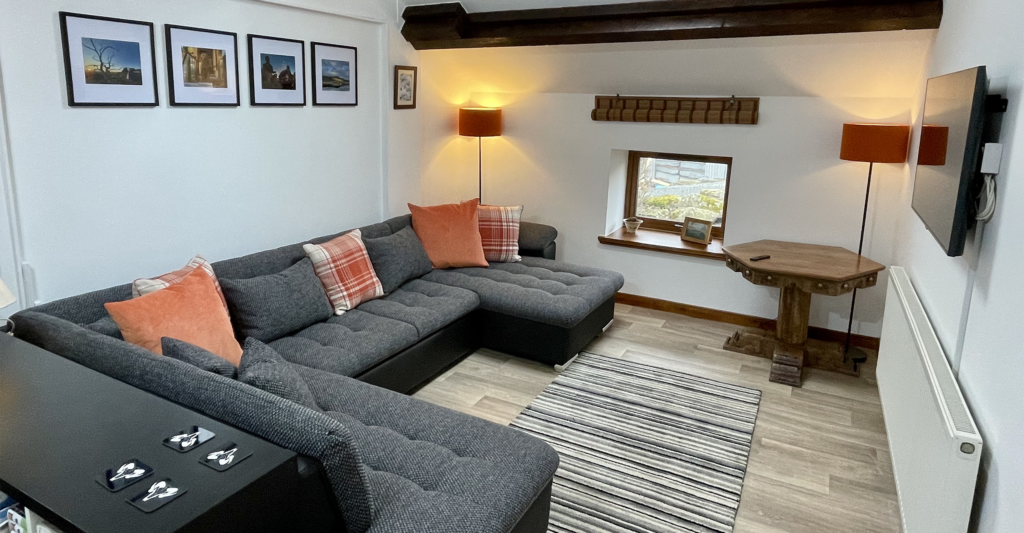 Hayloft Barn - Living Room